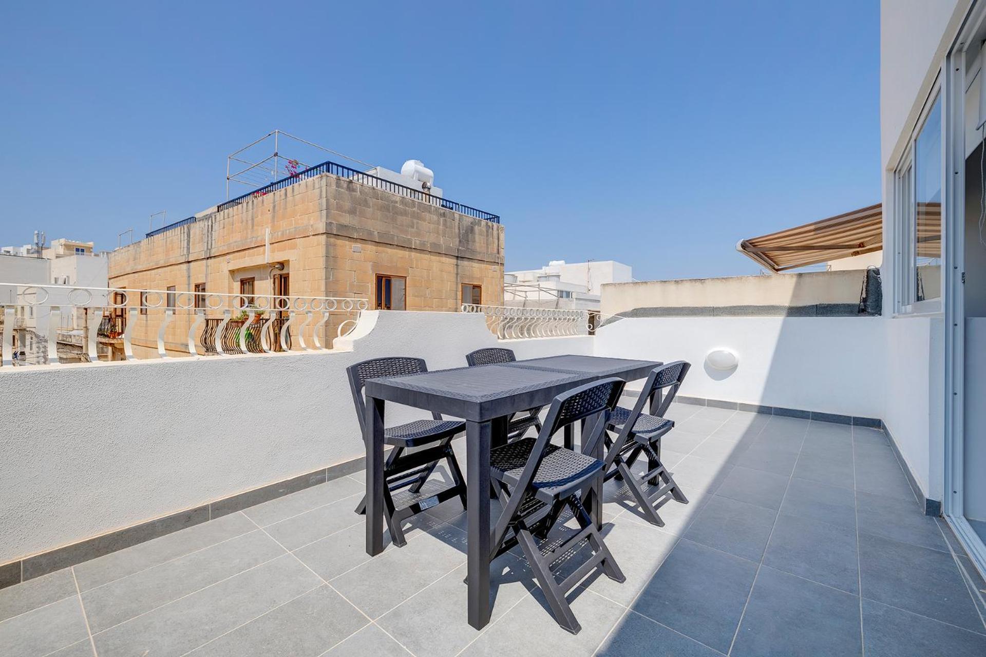 Stunning 2Br Holiday Penthouse In Central Sliema Exteriör bild