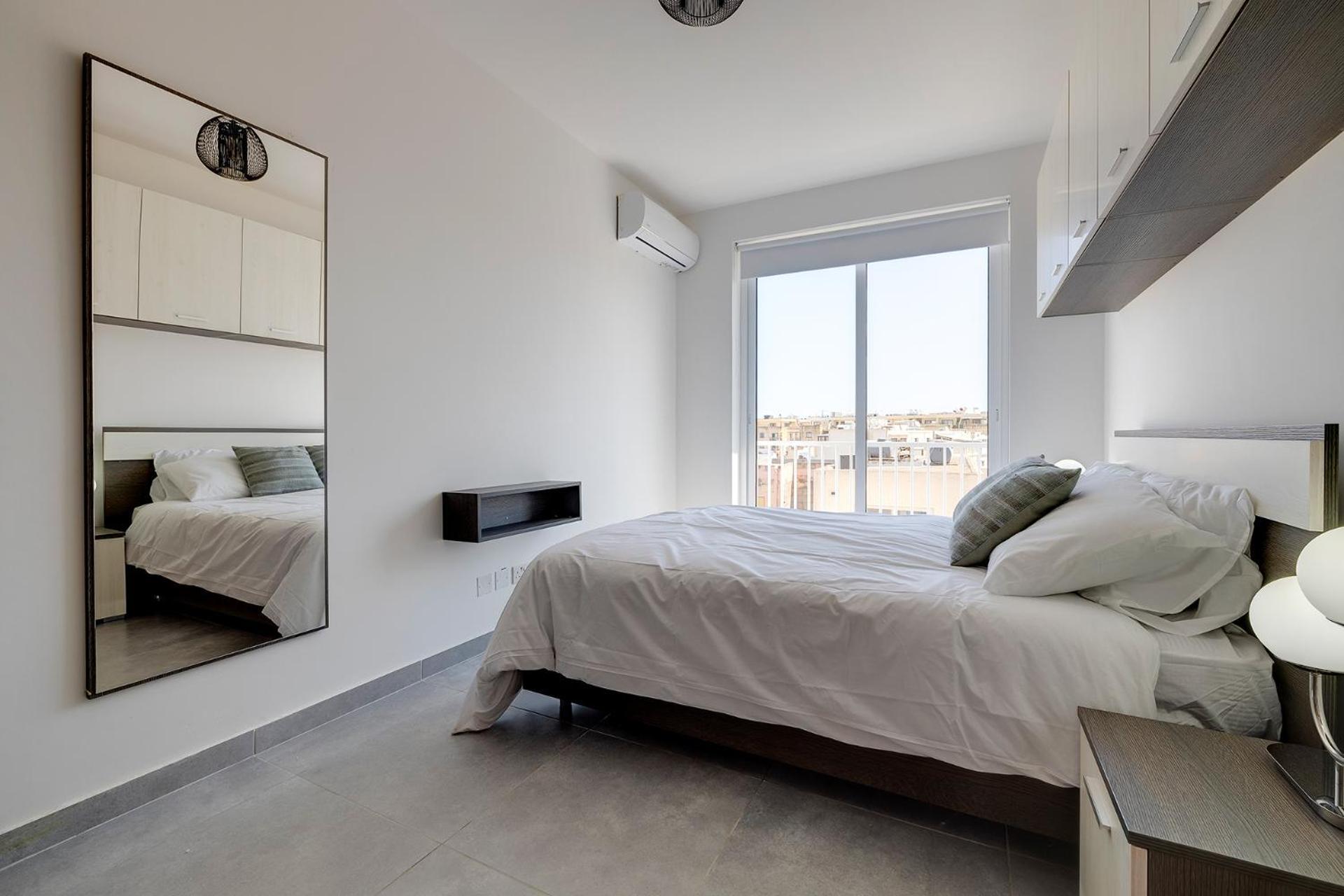 Stunning 2Br Holiday Penthouse In Central Sliema Exteriör bild