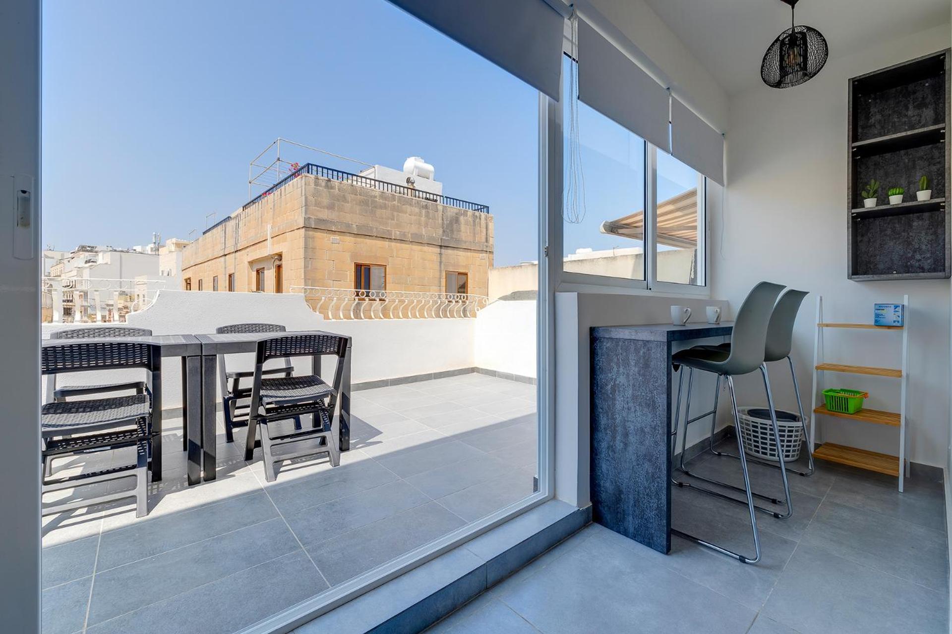 Stunning 2Br Holiday Penthouse In Central Sliema Exteriör bild