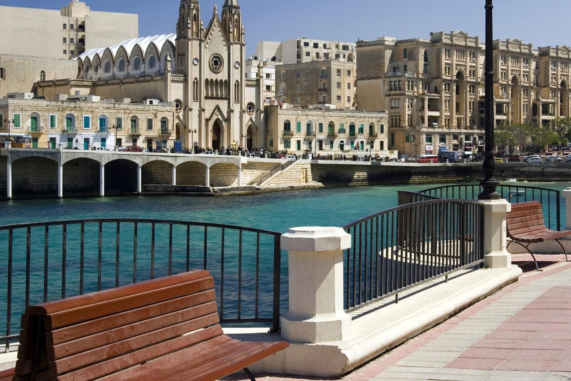 Stunning 2Br Holiday Penthouse In Central Sliema Exteriör bild